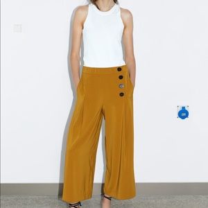 Cropped pants